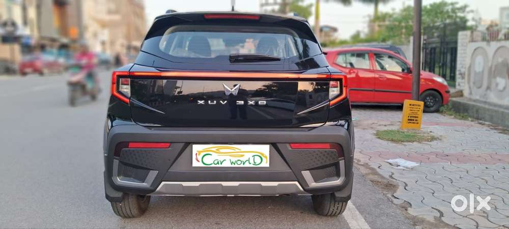 Mahindra Xuv 3xo Ax5 Ds Mt, 2025, Petrol