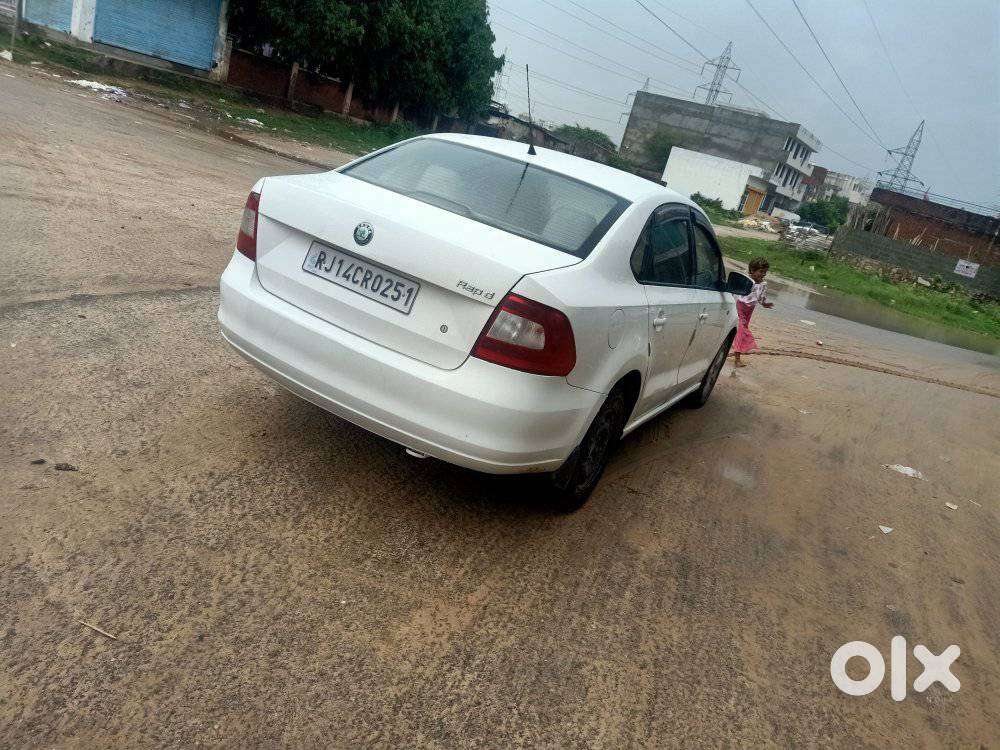 Skoda Rapid 1.5 Tdi Cr Elegance Plus, 2012, Diesel