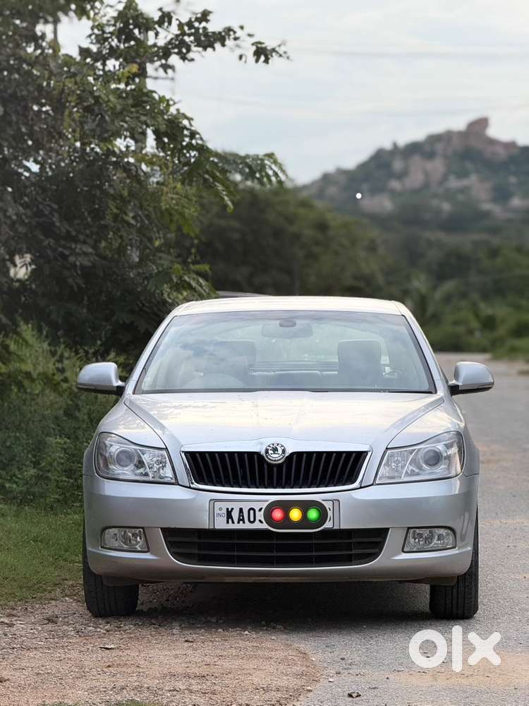 Skoda Laura 2.0 Ambiente 2010 Diesel