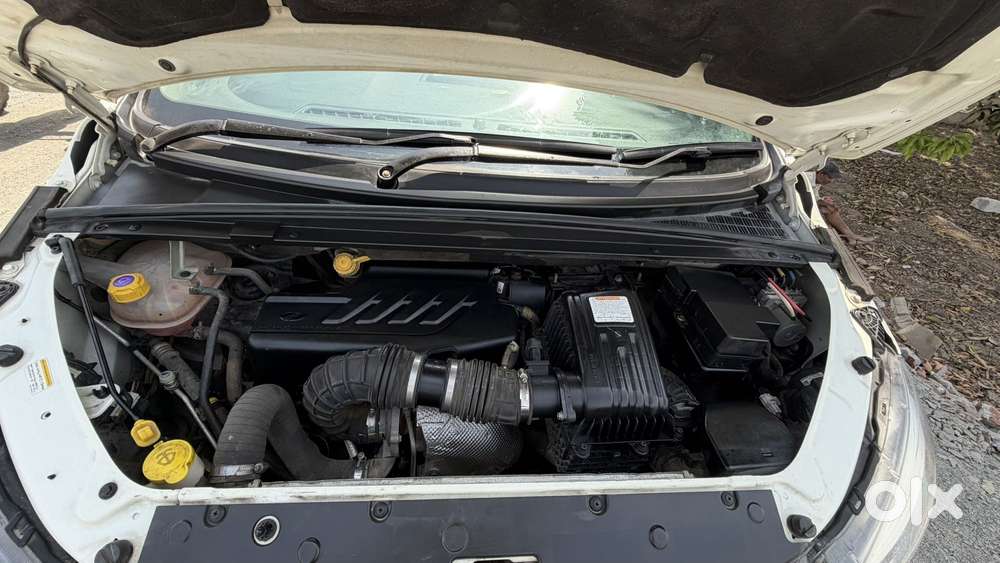 Mahindra Marazzo M6 8str, 2019, Diesel