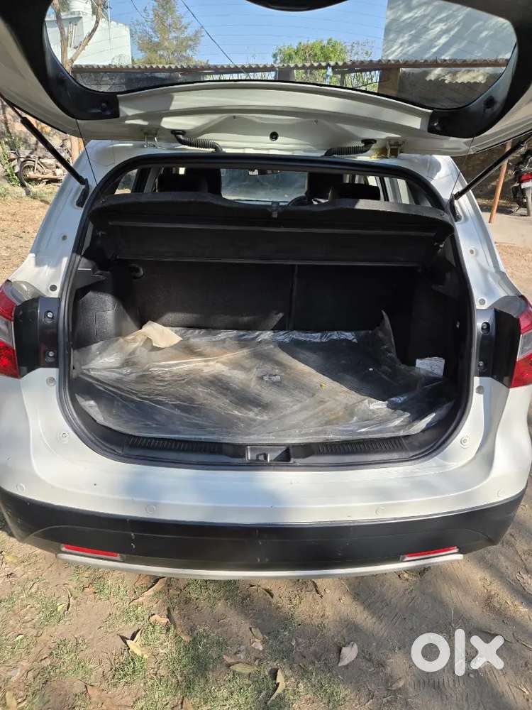 Maruti Suzuki S-cross 1.5 Zeta 2022