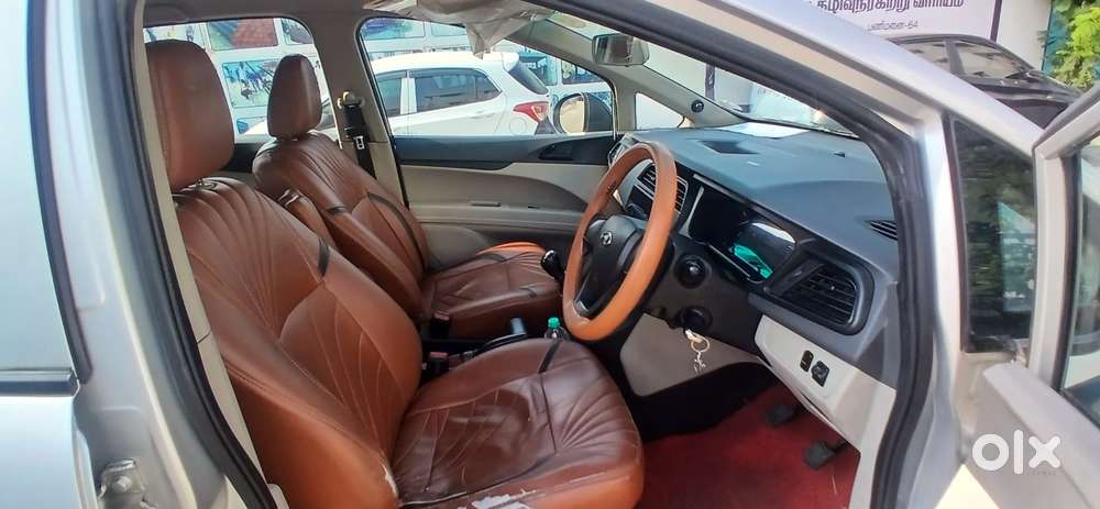 Mahindra Marazzo M4 8str, 2021, Diesel