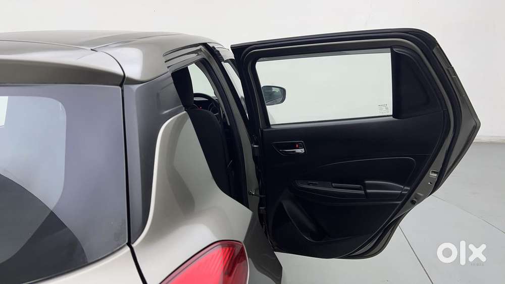 Maruti Suzuki Swift Amt Vvt Vxi, 2018, Petrol