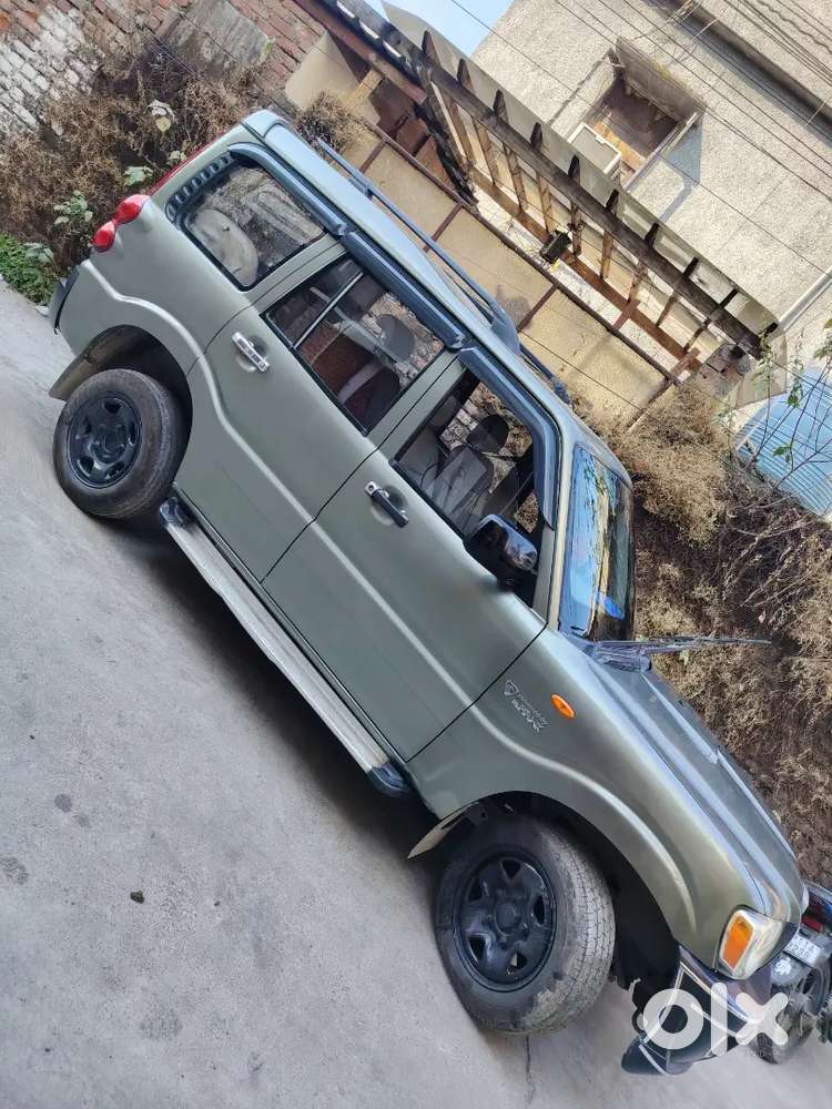 Mahindra Scorpio Classic 2012 Diesel 150000 Km Driven