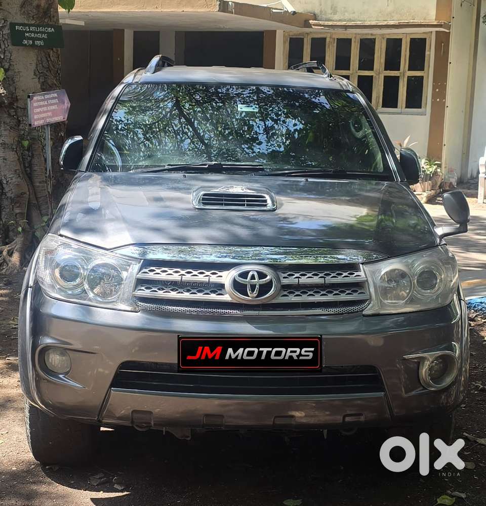 Toyota Fortuner 3.0 4x4 Manual, 2010, Diesel