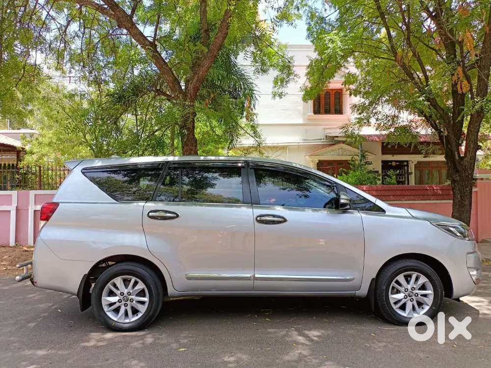 Toyota Innova Crysta 2018 Diesel Well Maintained
