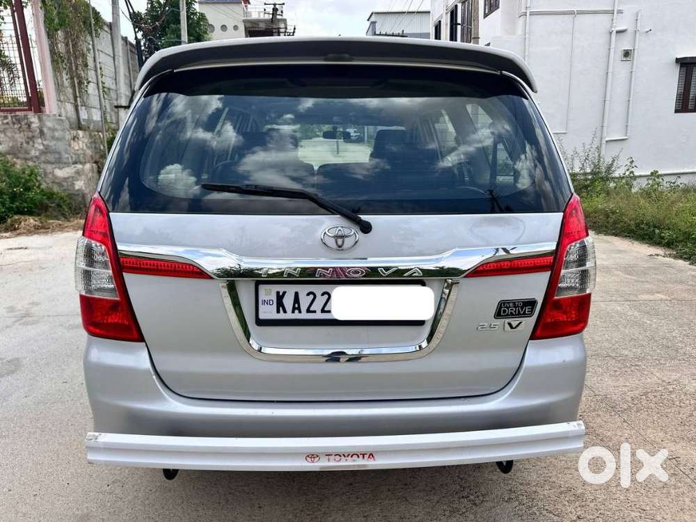 Toyota Innova 2.5 Vx 8 Str Bs-iii, 2014, Diesel