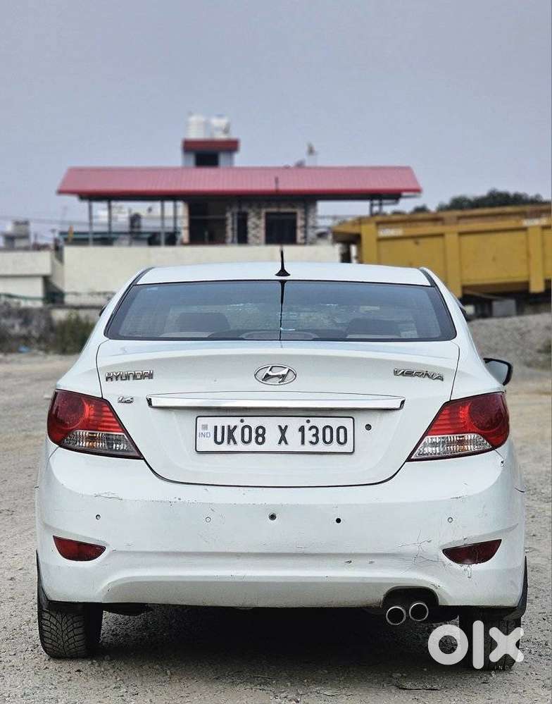 Hyundai Verna Fluidic 1.6 Vtvt Sx, 2012, Petrol
