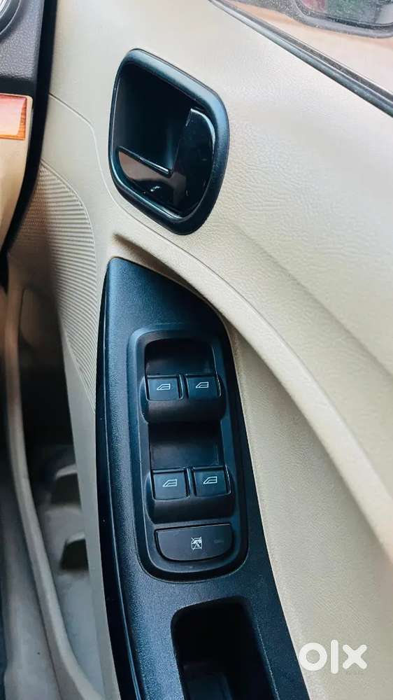 Ford Figo Aspire ₹ 4,10,000