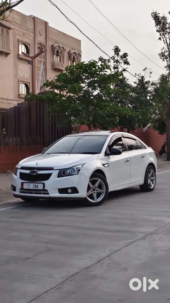Chevrolet Cruze V Vip Number 786 (time Pass Vale Massage Kare Please)