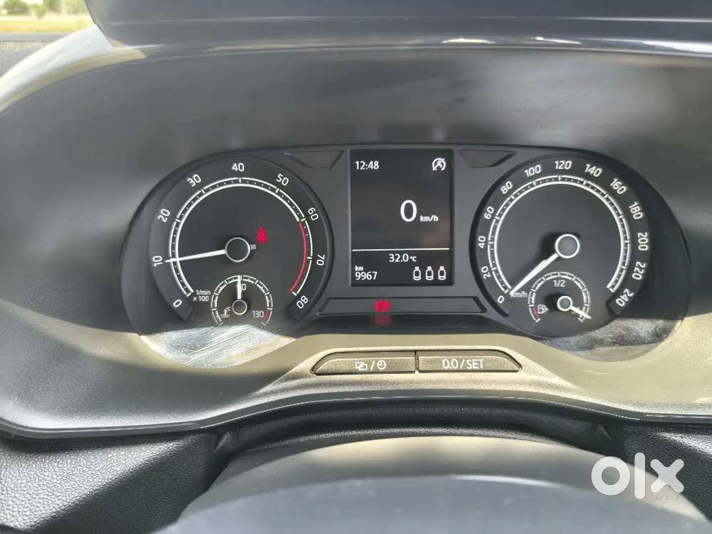 Skoda Kylaq 2025 Petrol 9500 Km Driven