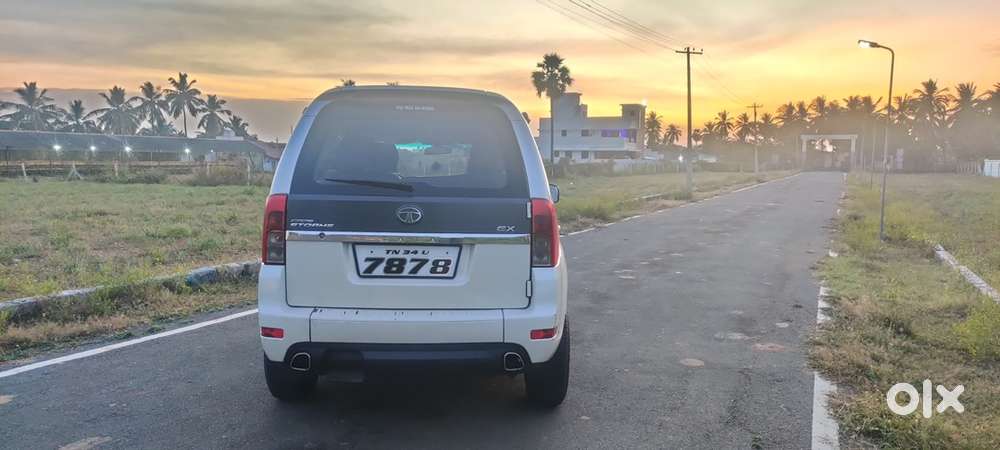 Tata Safari Storme 2014