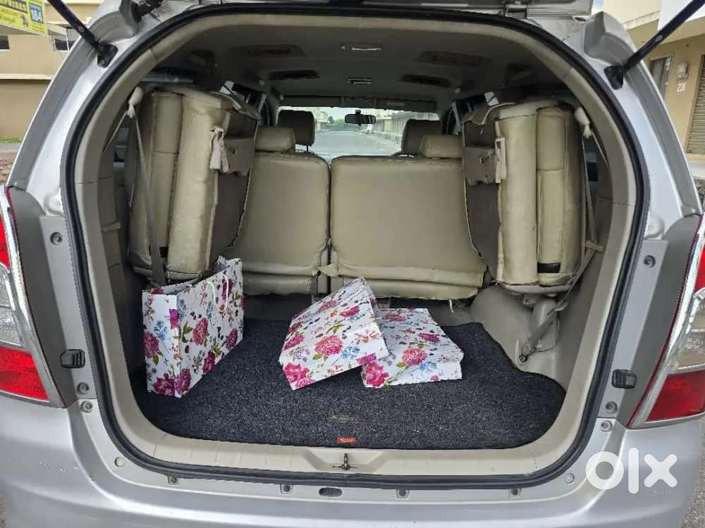 Toyota Innova 2012