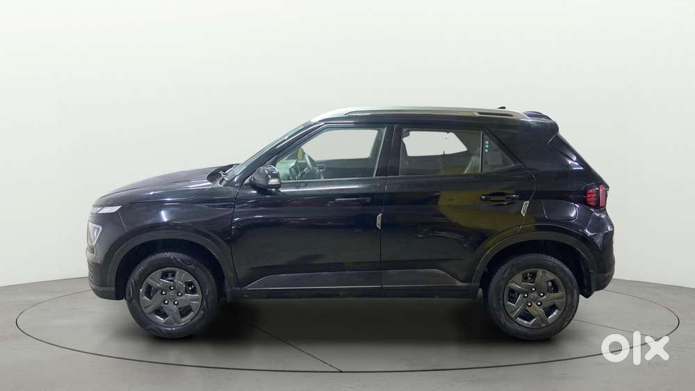Hyundai Venue 1.2 S (o), 2023, Petrol