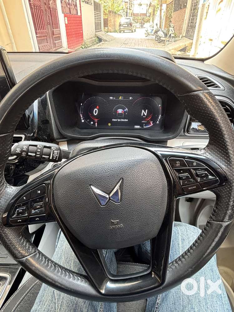 Mahindra Xuv 3xo Ax5 Ds Mt, 2024, Diesel