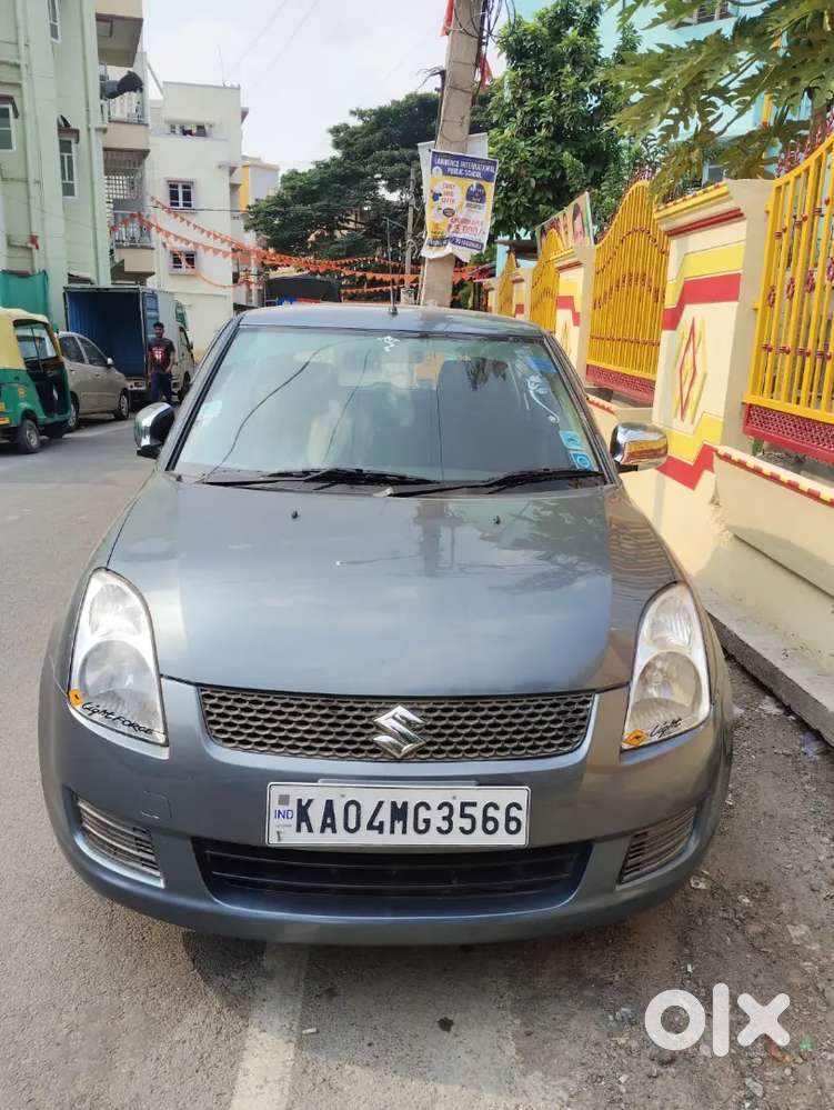 Maruti Suzuki Swift 2009 Petrol 82000 Km Driven