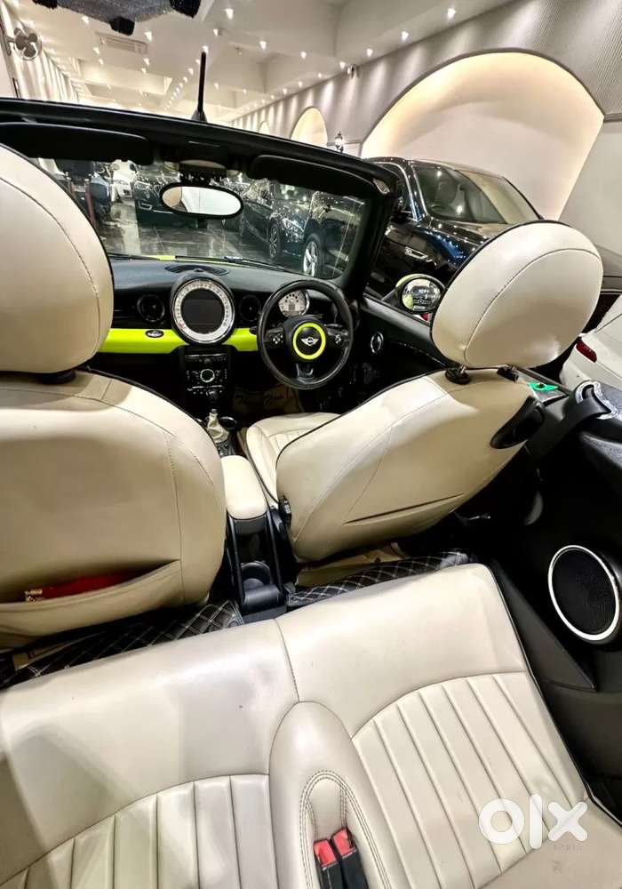 Mini Cooper Convertible, 2013, Petrol