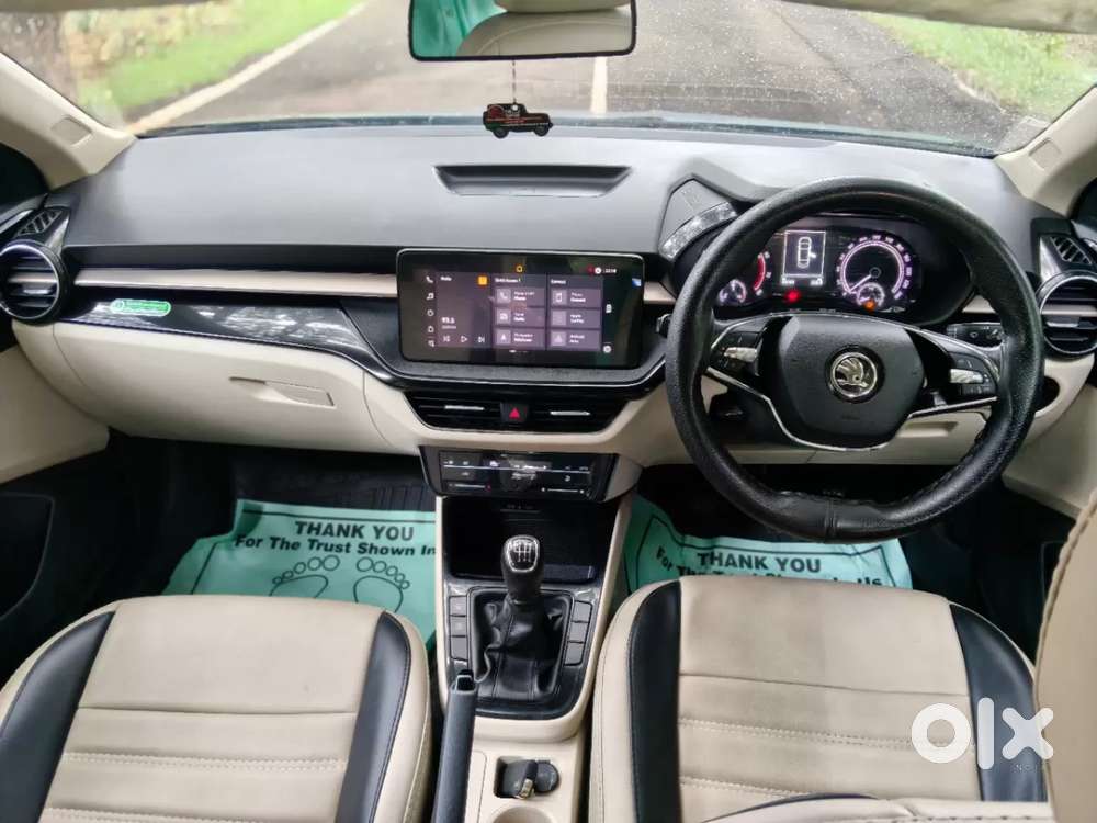 Skoda Slavia Ambition 1.0l Tsi Mt, 2022, Petrol