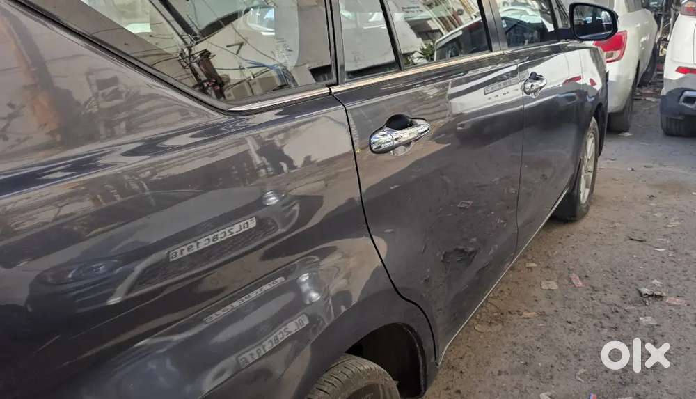 Petrol Innova Crysta Less Driven