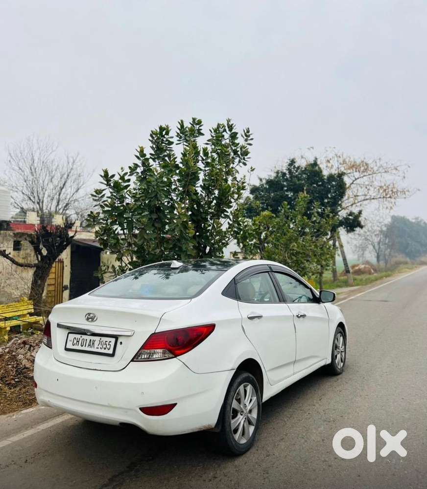 Staring Cantrol ,back Camra ,2 Airbag ,all Orginal