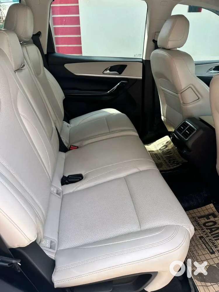 Mahindra Xuv700 Diesel 2025