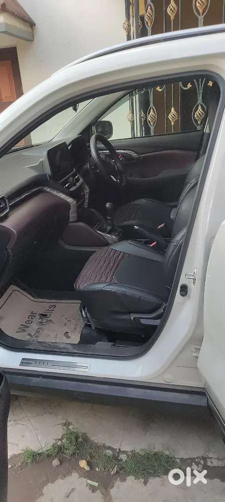 Maruti Suzuki Grand Vitara 2025 Petrol 1100 Km Driven