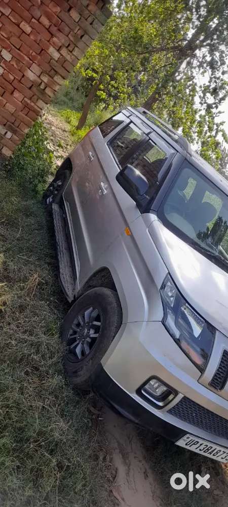 Mahindra Tuv 300 2018 Diesel Well Maintained