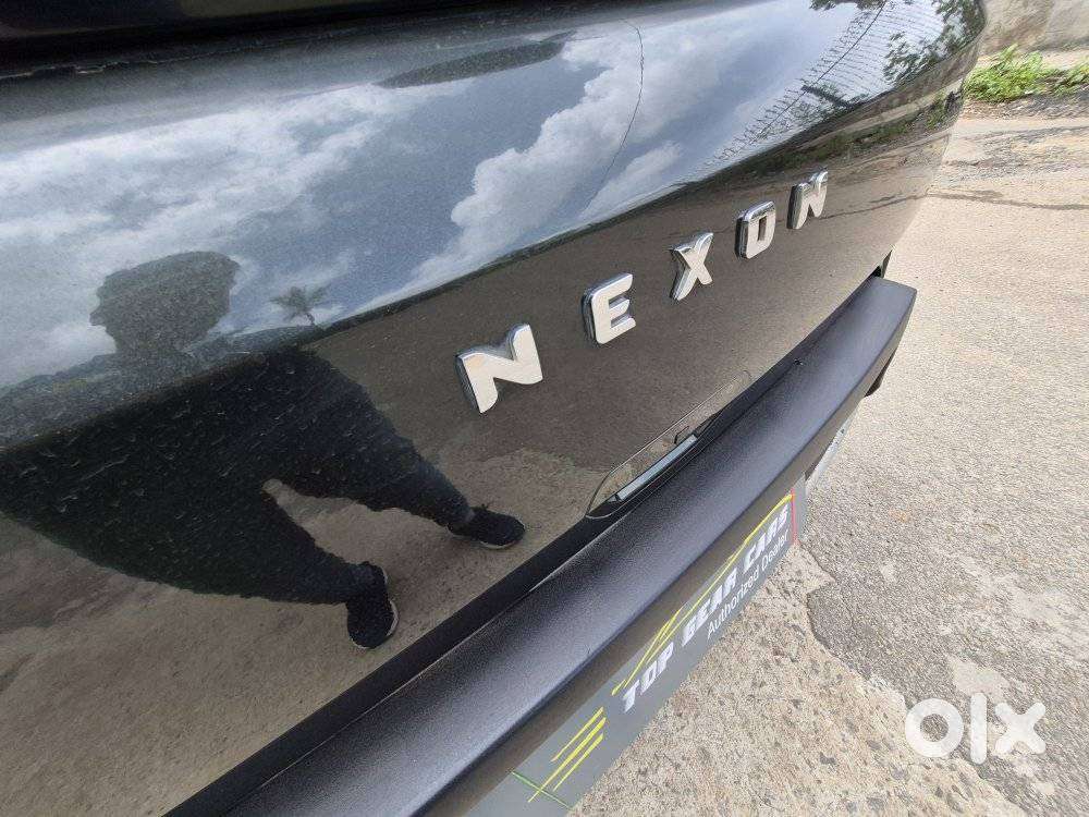 Tata Nexon 1.2 Revotron Xza Plus, 2020, Petrol