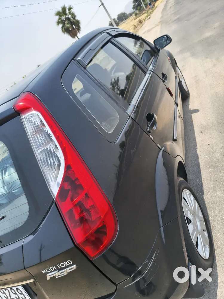 Ford Figo Petrol Zxi 2010 Car