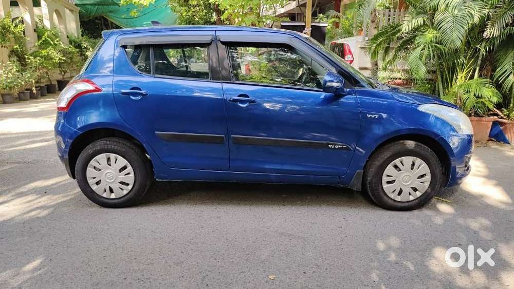 Maruti Suzuki Swift Vxi Abs Bsiv, 2014, Petrol