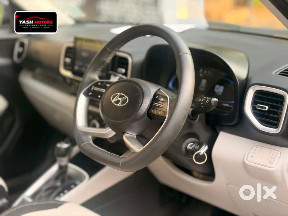 Hyundai Venue 1.0 S (o) Turbo Dct, 2025, Petrol