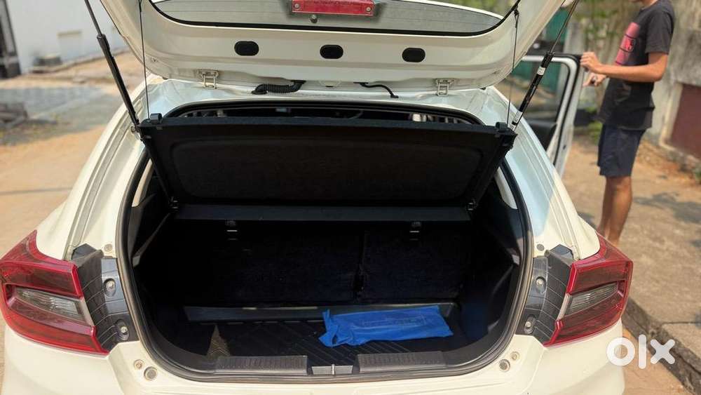 Toyota Glanza 2024 Petrol Well Maintained