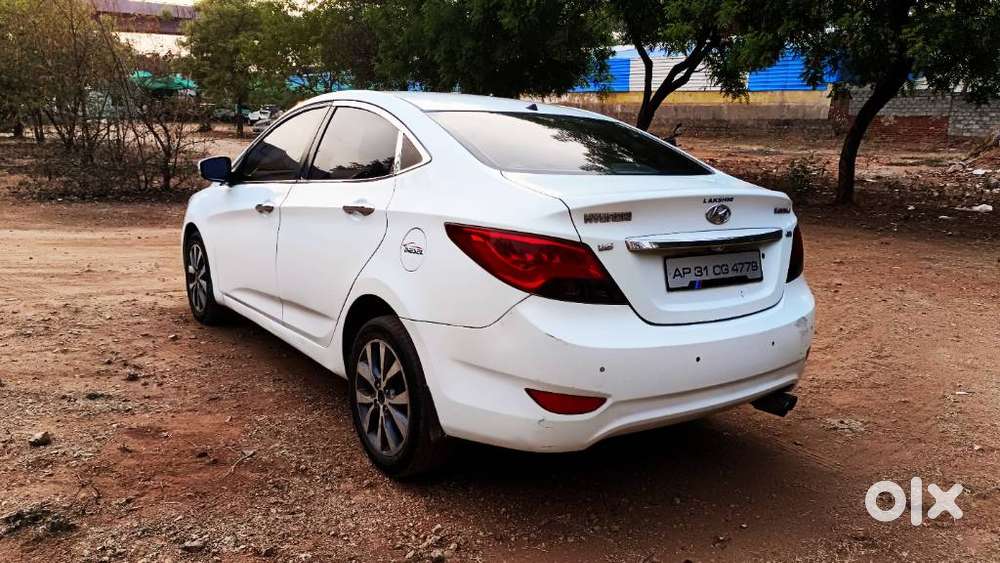 Hyundai Verna, 2013