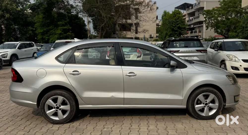 Skoda Rapid Ambition 2017 Diesel Manual Car