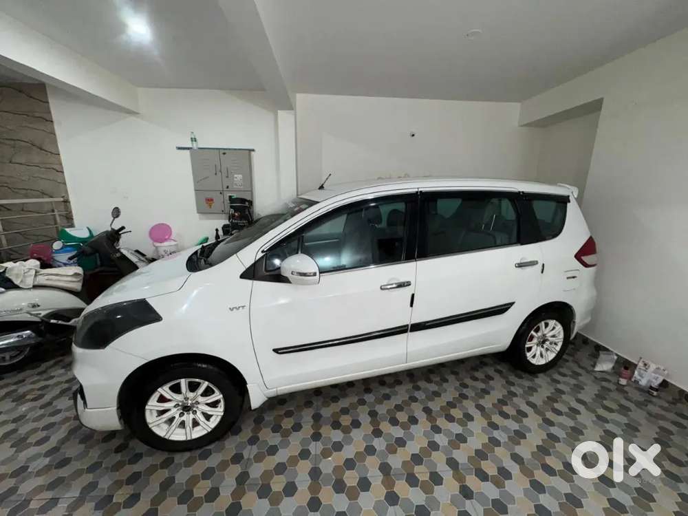 Maruti Suzuki Ertiga 2017 Petrol  Zxi+ Additional Fittings Worth 1.5lk