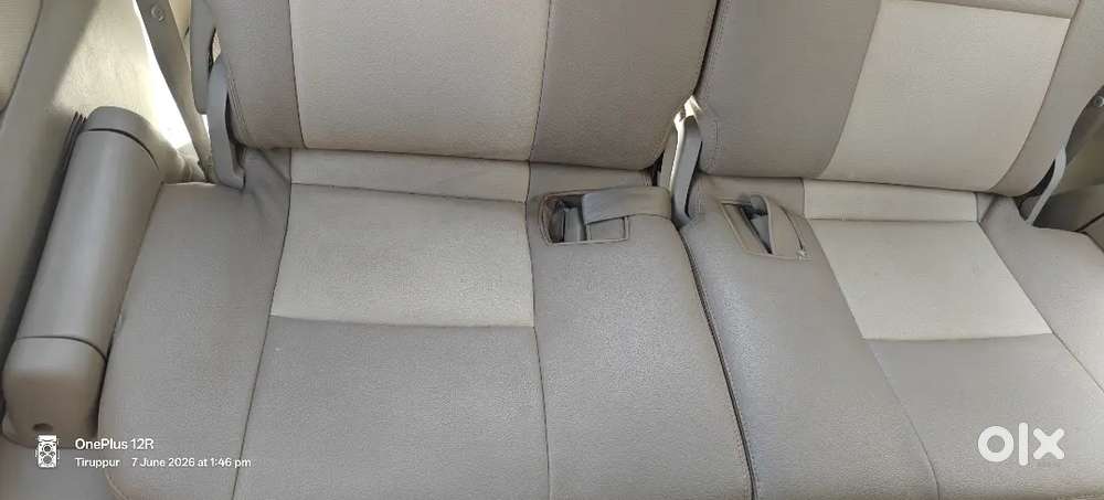 Toyota Innova 2.5 V 2011 Full Option Car Showroom Condition