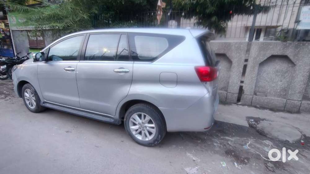 Toyota Innova Crysta 2.4 V 7 Str, 2016, Diesel