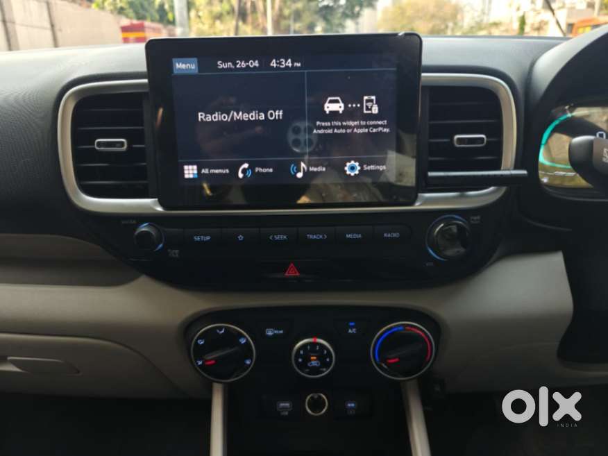 Hyundai Venue 1.0 S (o) Turbo Dct, 2025, Petrol