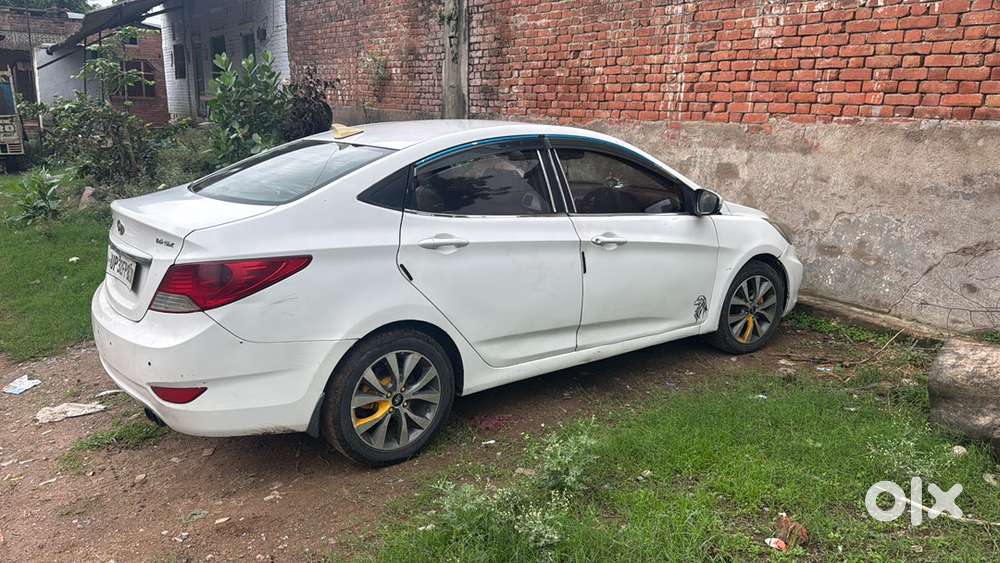 Hyundai Fluidic Verna 2014