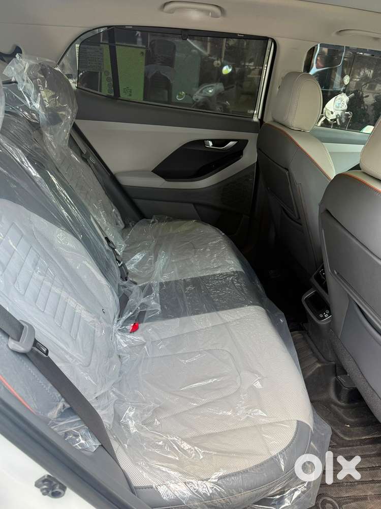 2026 Hyundai Creta King Edition  1 Month Old L Warrenty & Accessories