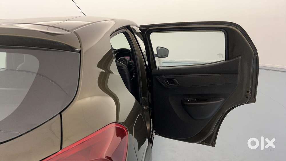 Renault Kwid 2019-ongoing 1.0 Rxt Amt (o), 2021, Petrol