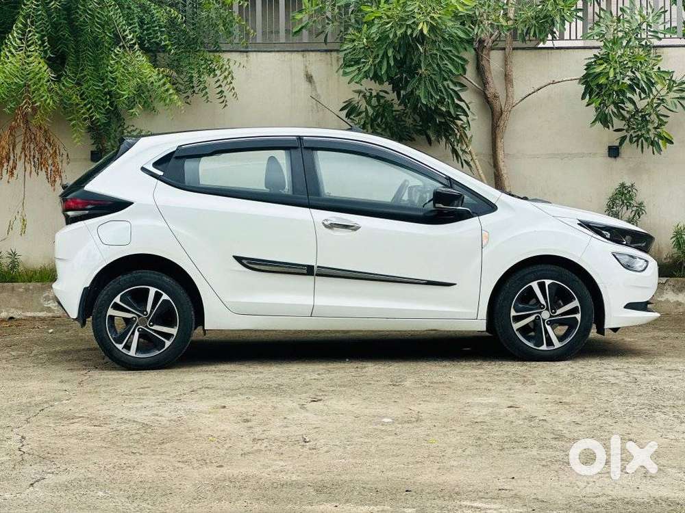 Tata Altroz 1.2 Xt, 2023, Petrol