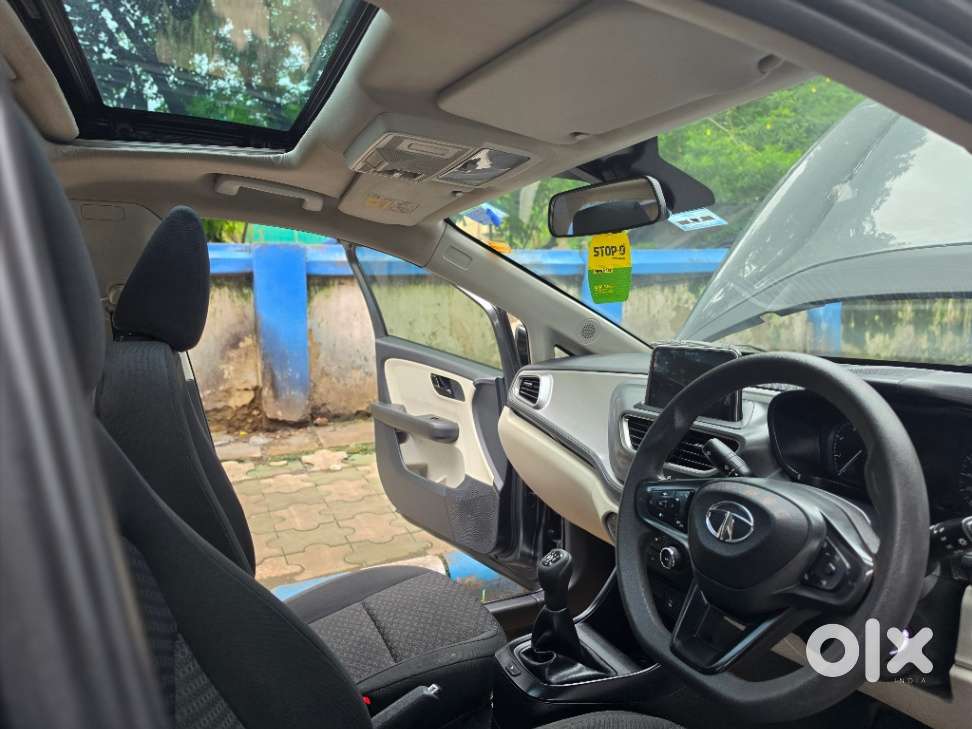 Tata Altroz Xm Plus (s), 2023, Petrol