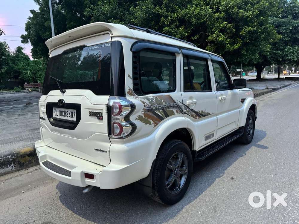 Mahindra Scorpio S6 Plus, 2017, Diesel