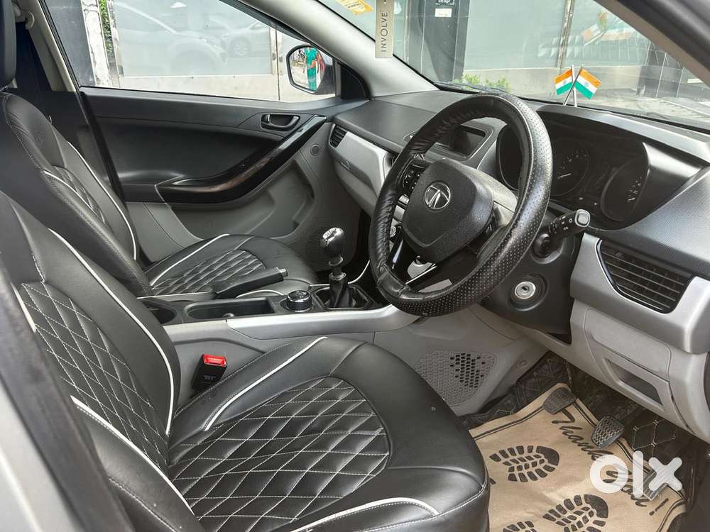 Tata Nexon 1.5 Revotorq Xm (s), 2018, Petrol