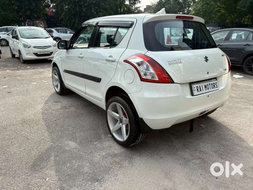 Maruti Suzuki Swift Vxi, 2016, Petrol