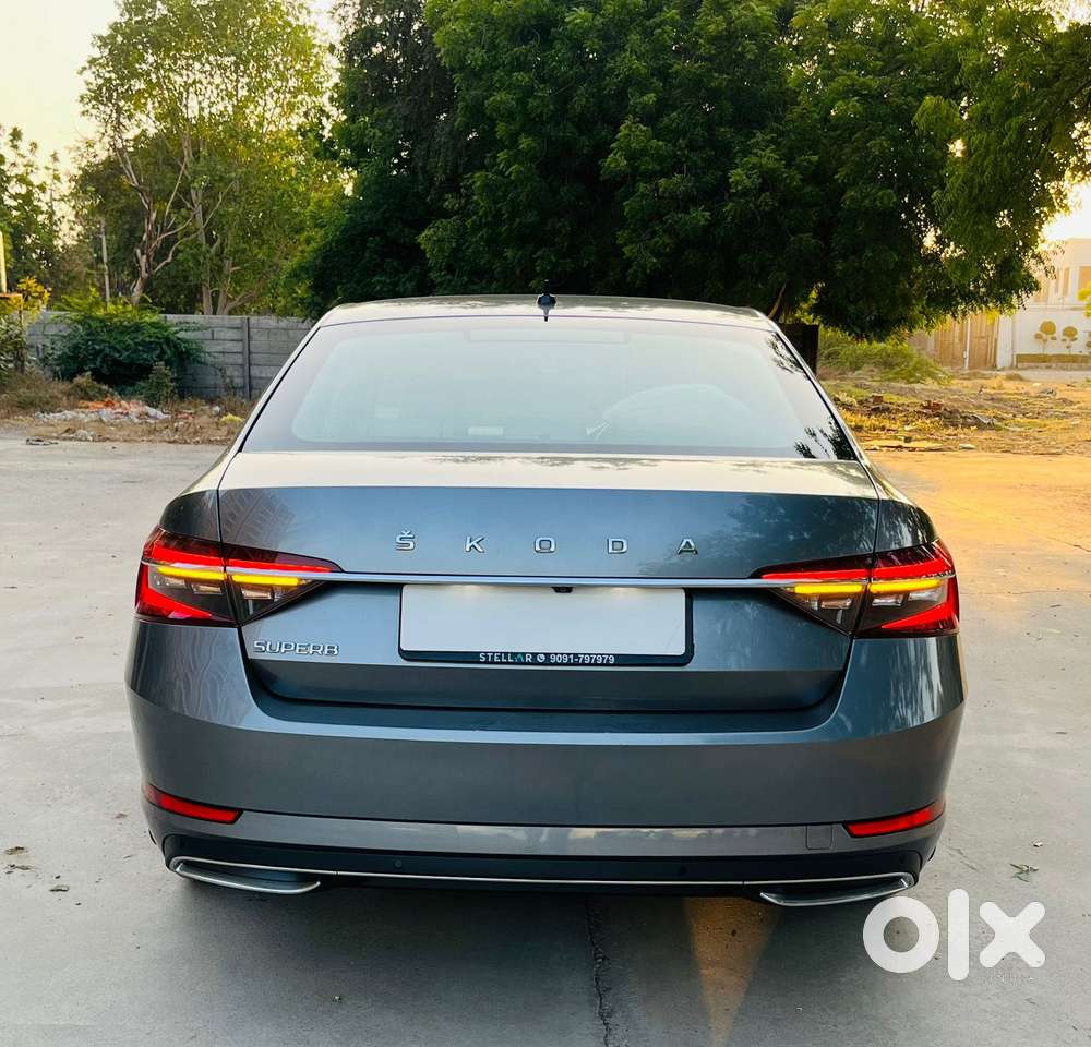 Skoda Superb 2.0 L&k Tsi At, 2023, Petrol