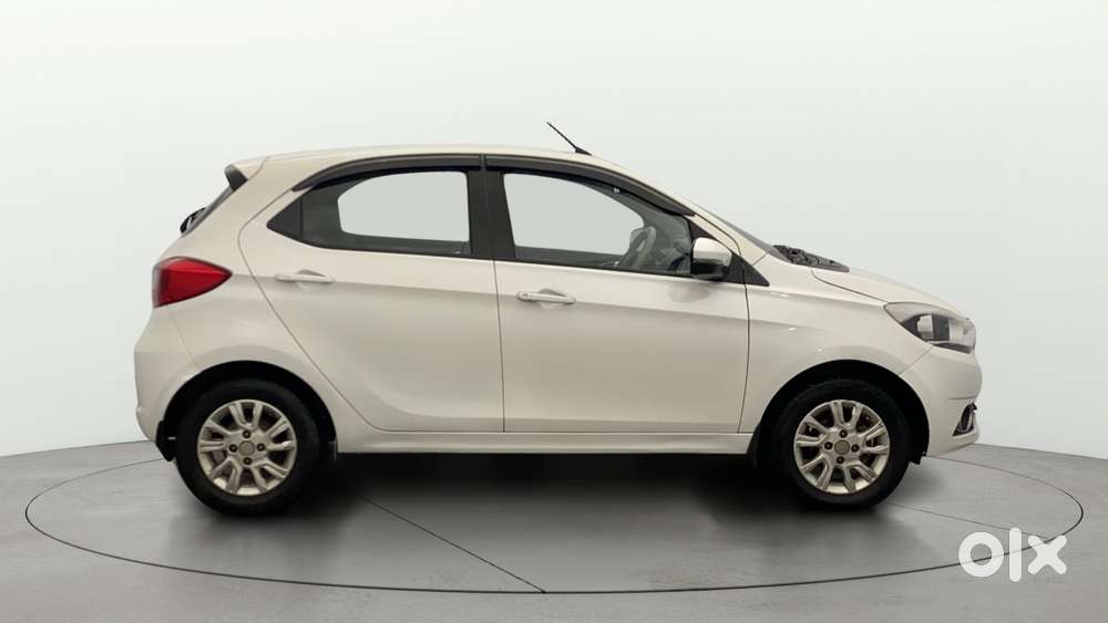 Tata Tiago 1.2 Revotron Xza, 2017, Petrol