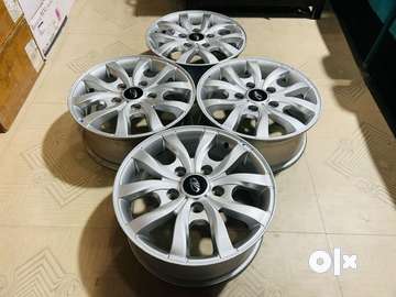 Xuv 500 deals alloy wheels olx