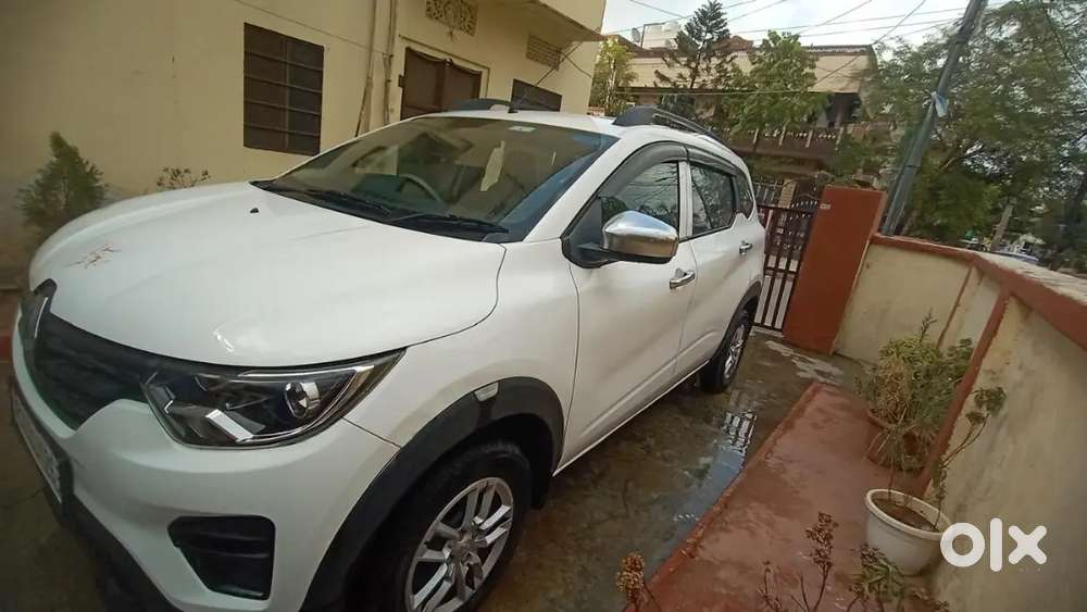 2023 Model Rxl Variant, White Colour 32500km